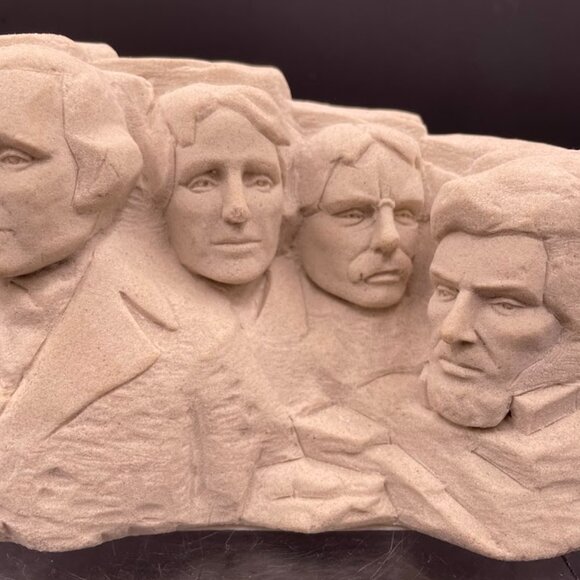 Mount Rushmore Sandstone Souvenir Statue Rushmore Photo Rapid City SD - Picture 3 of 9